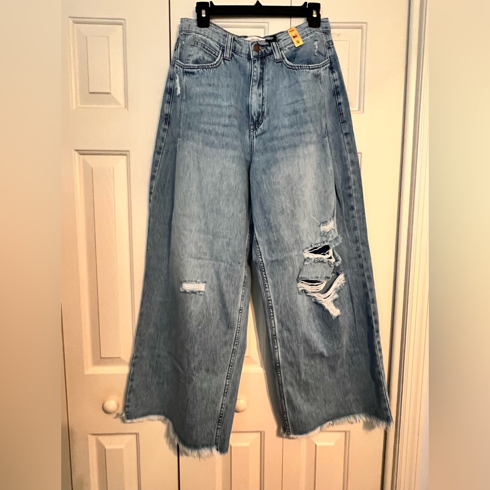 Vibrant Light Wash Distressed Wide-Leg Jeans